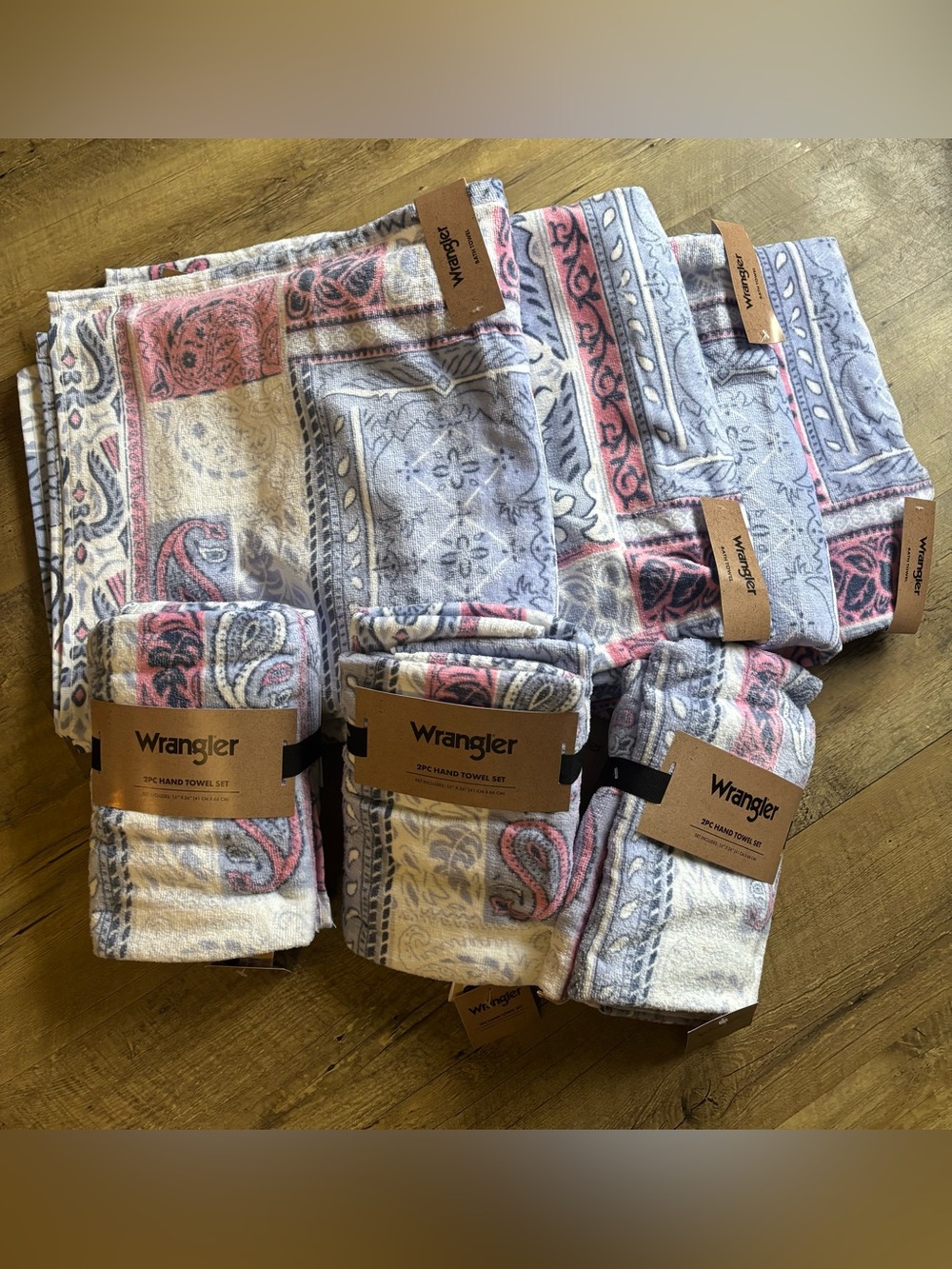 Nwt Wrangler Paisley Bath & Hand Towel Set